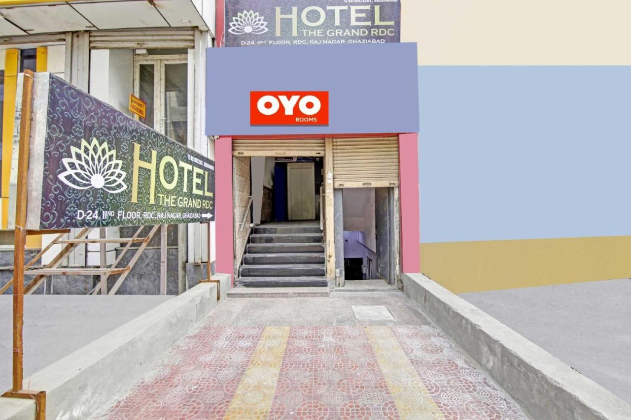 Oyo Flagship 80772 Hotel The Grand Rdc Ghaziabad Exterior photo